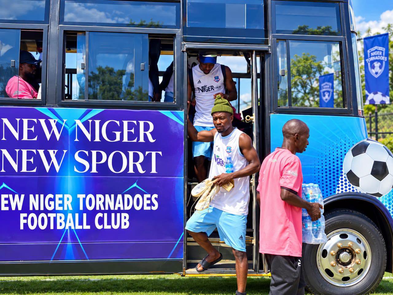 Niger Tornadoes players take part in a training drill